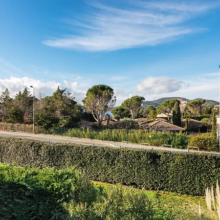 In Agay Near The Beach, Cleaning Included * Saint-Raphaël