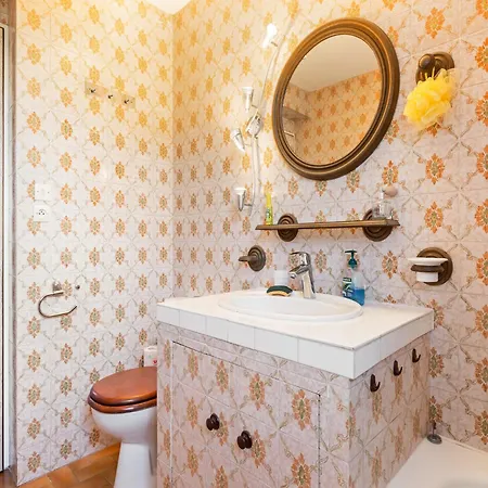 In Agay Near The Beach, Cleaning Included Tatil Evi Saint-Raphaël